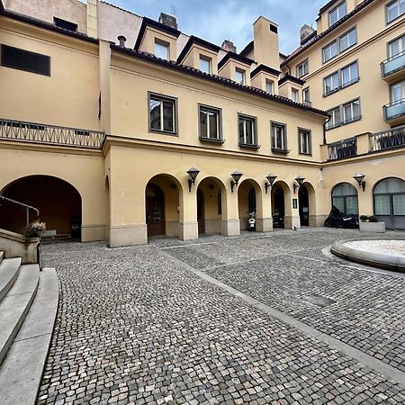 Unique Charles Bridge 2Bdr Apartment. Πράγα Εξωτερικό φωτογραφία