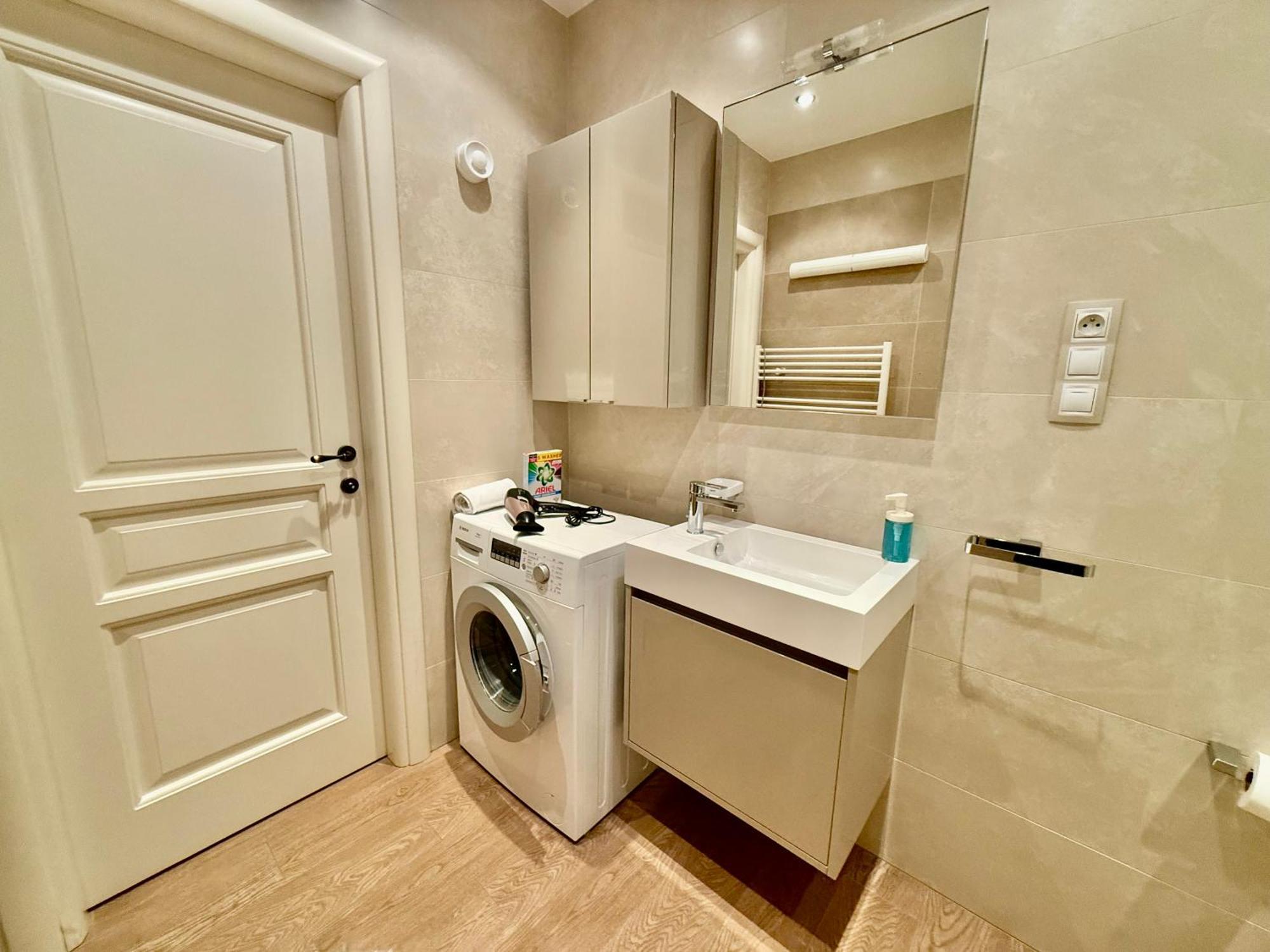 Unique Charles Bridge 2Bdr Apartment. Πράγα Εξωτερικό φωτογραφία