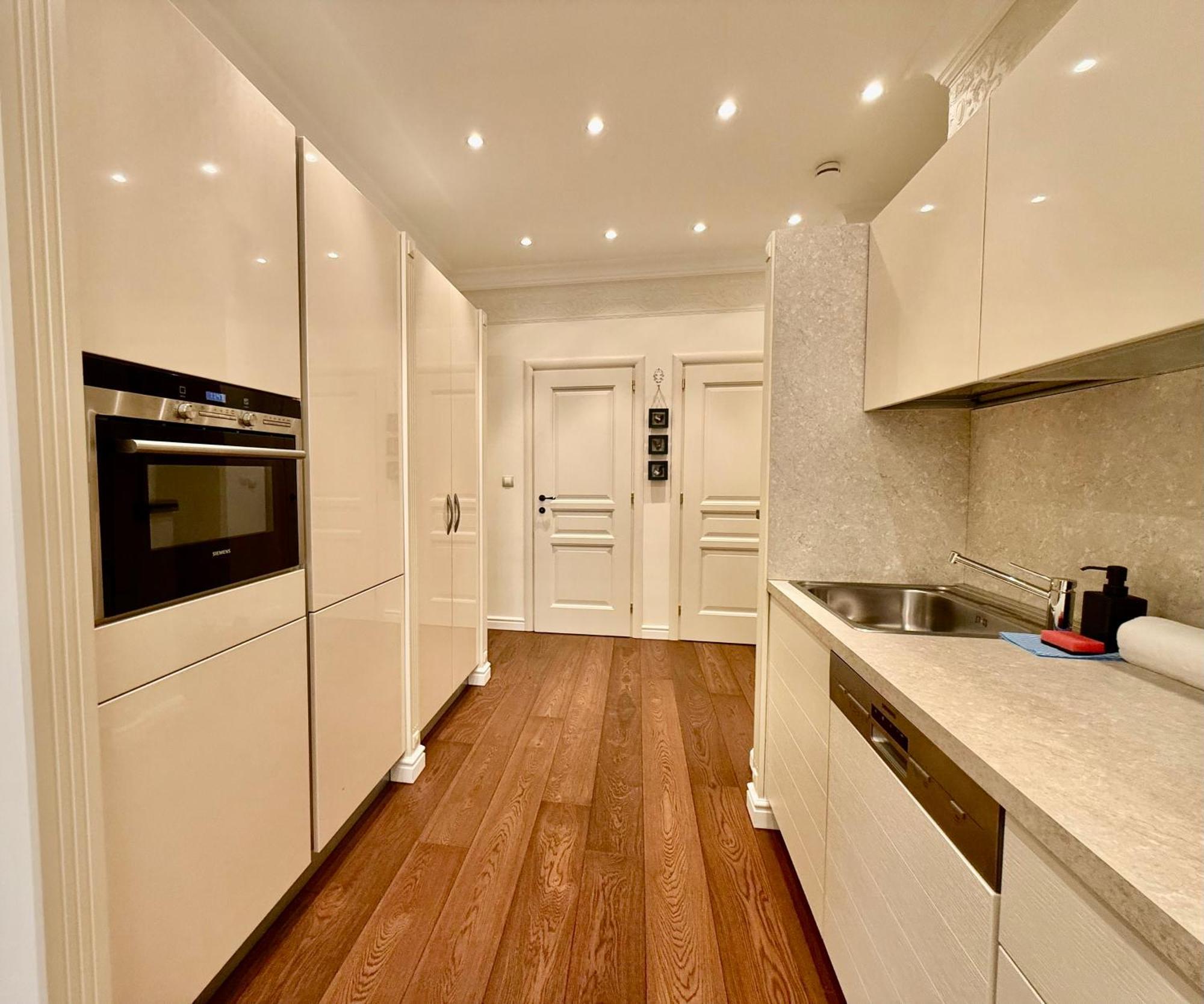Unique Charles Bridge 2Bdr Apartment. Πράγα Εξωτερικό φωτογραφία
