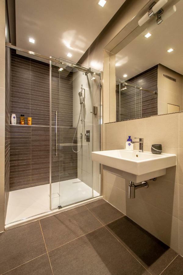 Unique Charles Bridge 2Bdr Apartment. Πράγα Εξωτερικό φωτογραφία