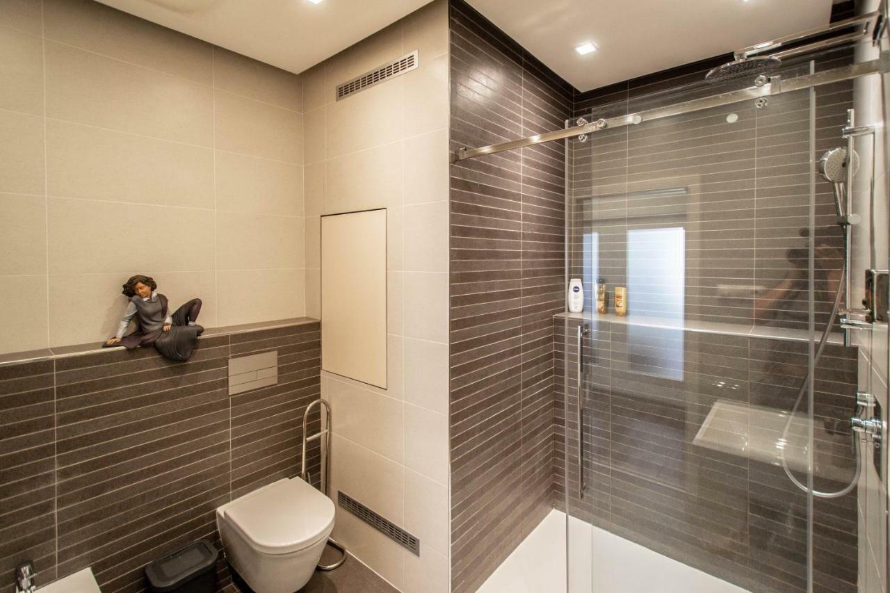 Unique Charles Bridge 2Bdr Apartment. Πράγα Εξωτερικό φωτογραφία